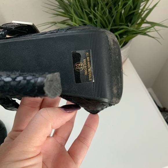 Black Heels Women Size 6.5 - Picture 6 of 7